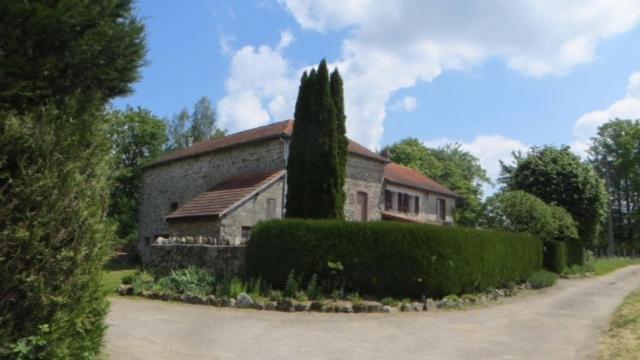 Maison Rouge Gite Vidaillat Extérieur photo